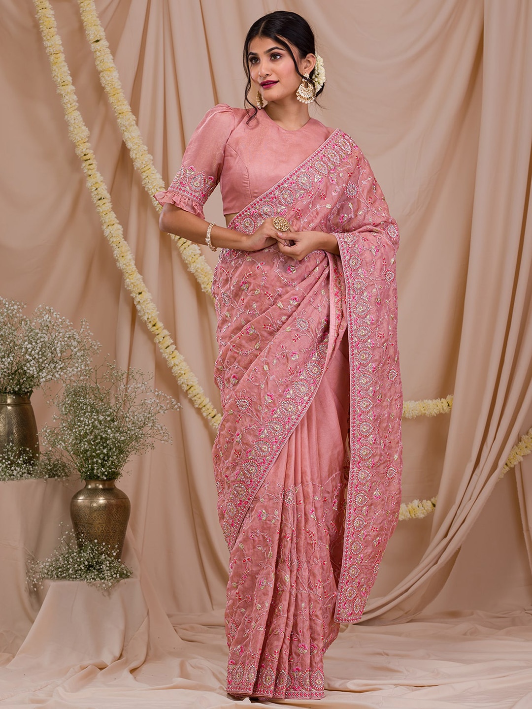 

Koskii Floral Embroidered Sequined Supernet Saree, Pink
