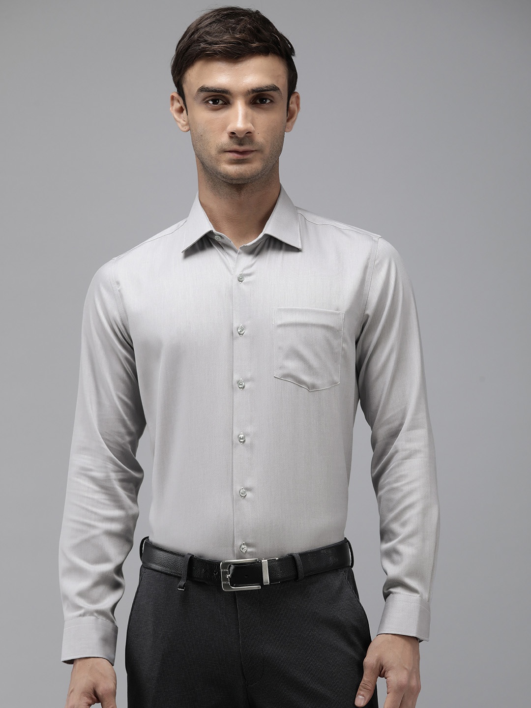 

Van Heusen Pure Cotton Slim Fit Pinstripes Formal Shirt, Grey