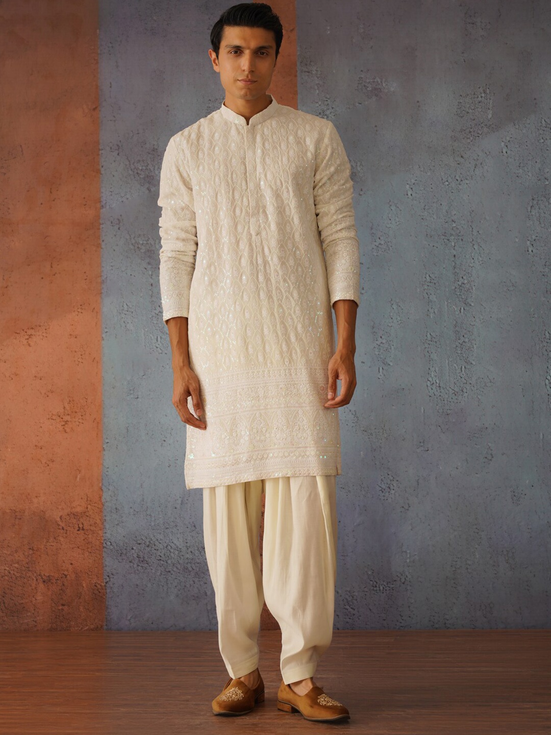 

KALPRAAG Off White Patiyala Kurta Set