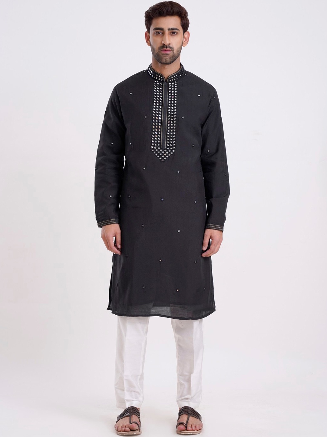 

KALPRAAG Black Cotton Silk Mirror Work Kurta