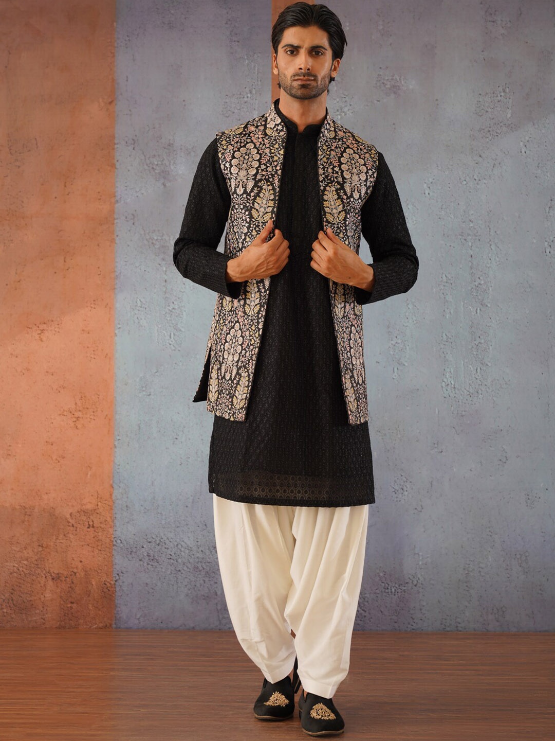 

KALPRAAG Charm Black Patiala Kurta Set