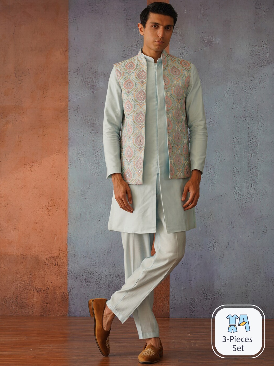 

KALPRAAG Powder Blue Mirror Work Kurta Set, Sea green