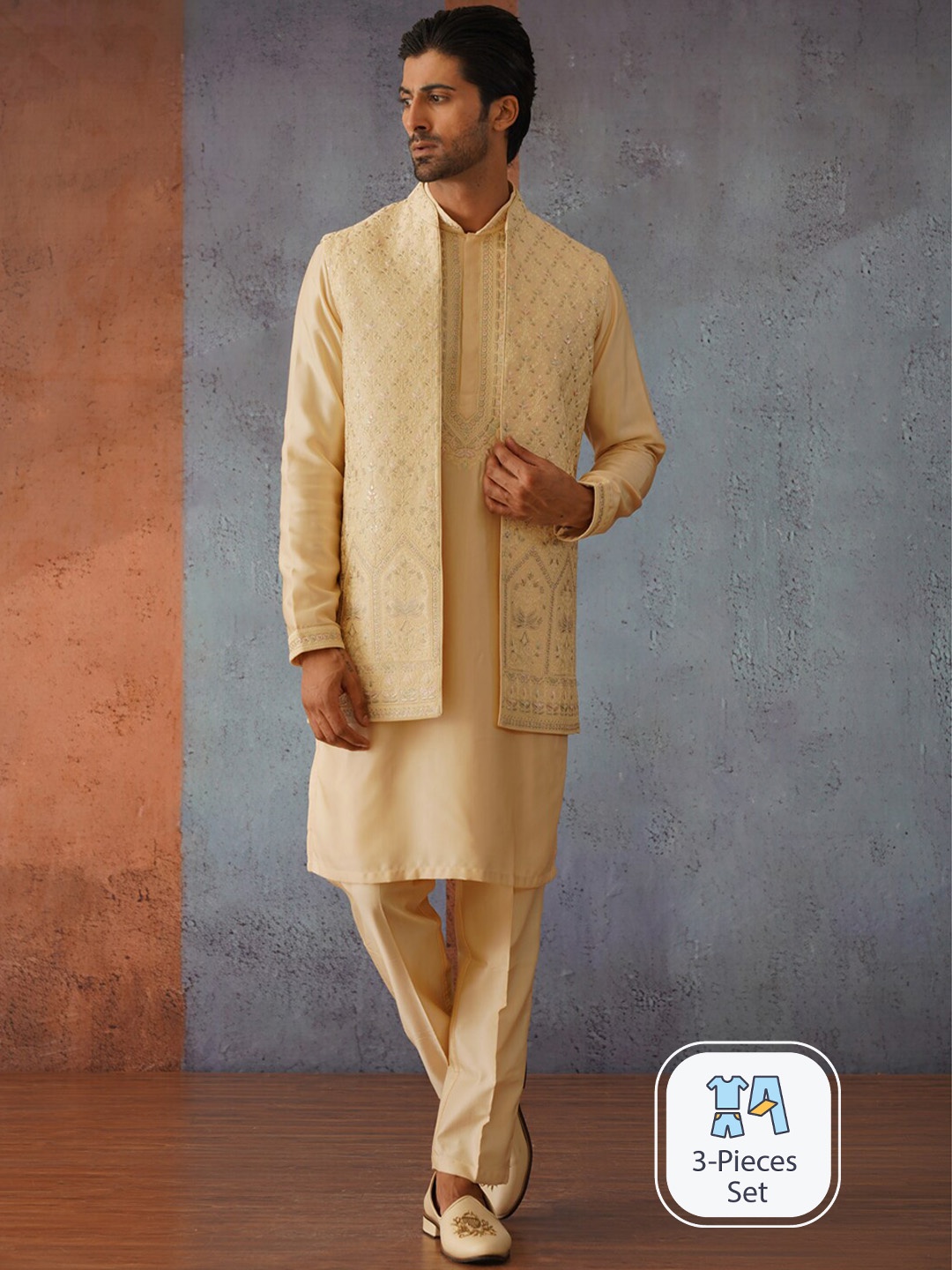 

KALPRAAG Fawn Embroidered Kurta Jacket Set, Beige
