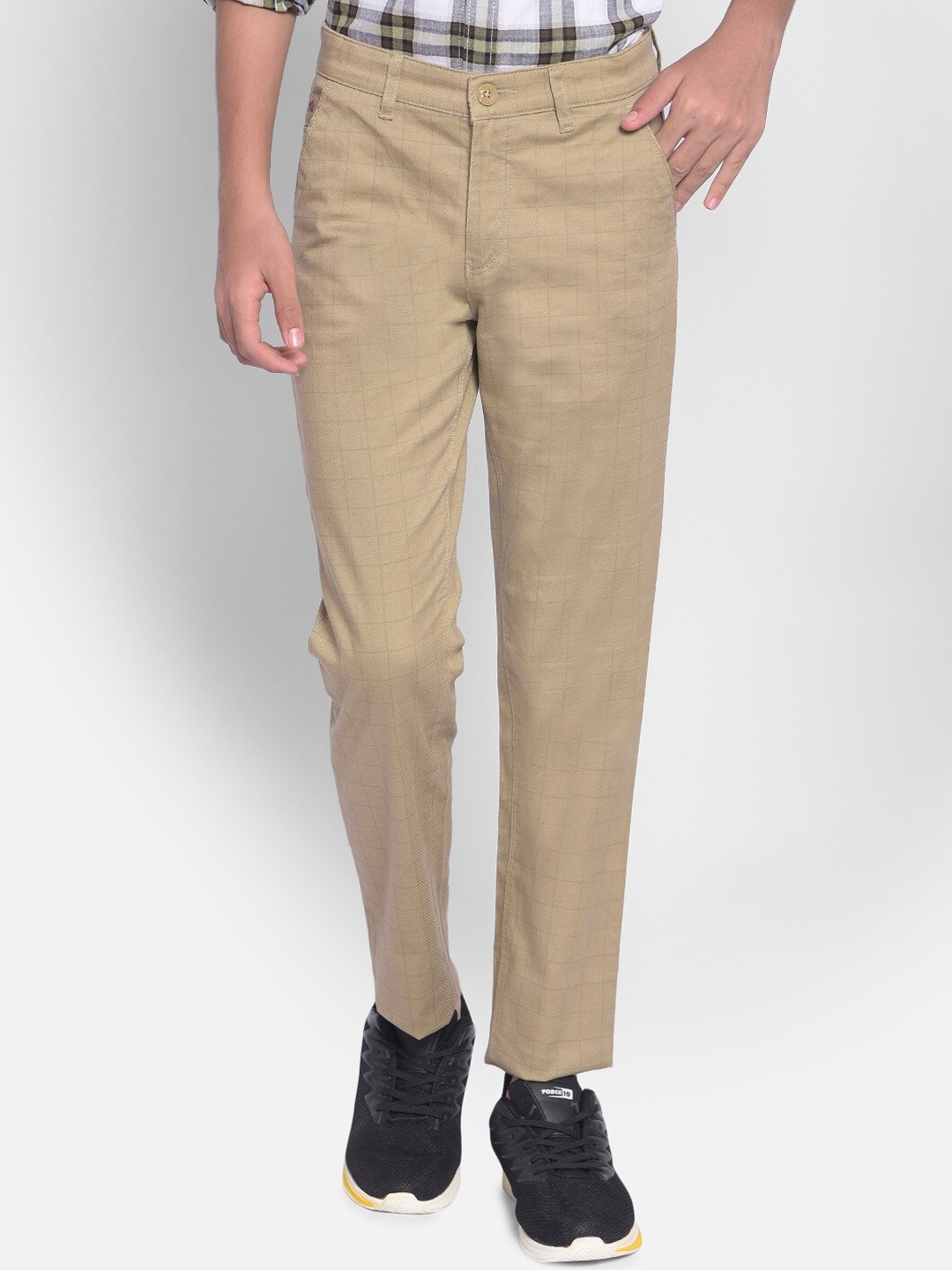 

Crimsoune Club Boys Slim Fit Mid-Rise Plain Cotton Chinos Trousers, Beige