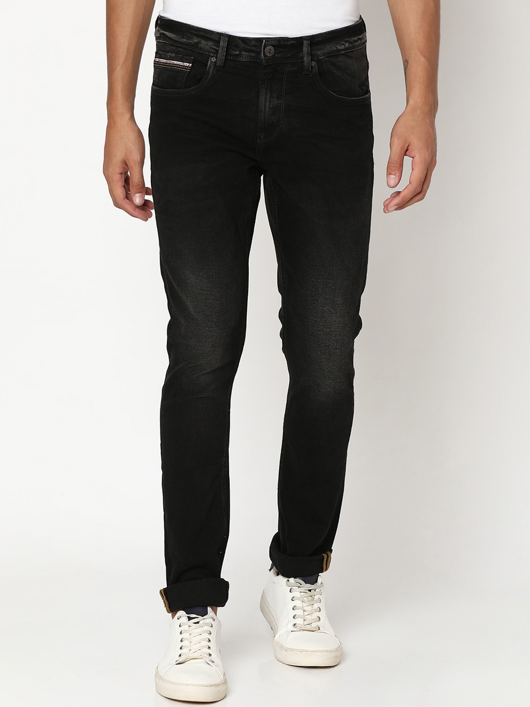 

SPYKAR Men Slim Fit Low-Rise Light Fade Stretchable Jeans, Black