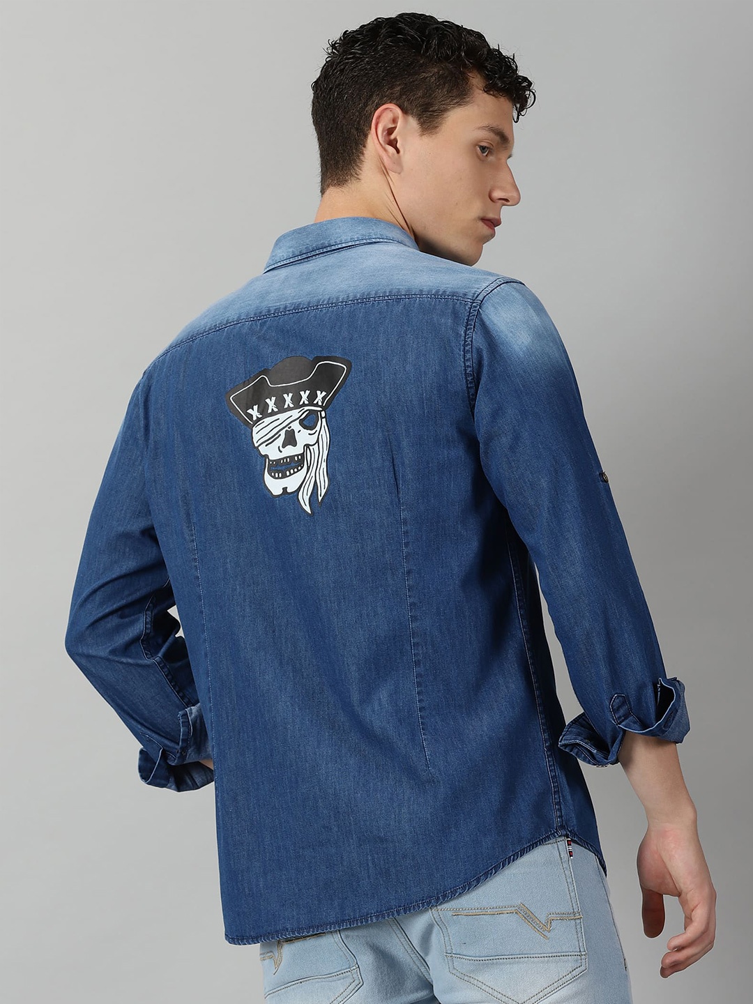 

VUDU Comfort Fit Faded Spread Collar Opaque Casual Cotton Denim Shirt, Blue