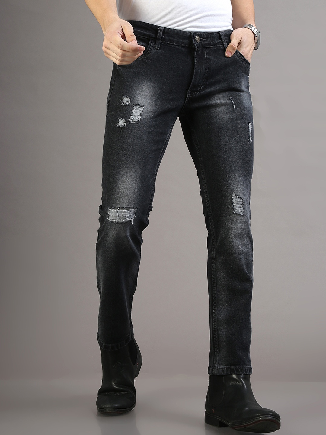 

VUDU Men Narrow Slim Fit Mildly Distressed Light Fade Stretchable Jeans, Black