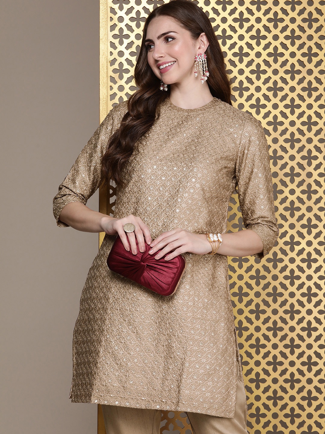 

House of Pataudi Ethnic Motifs Embroidered Regular Sequinned Jashn Kurti With Trousers, Beige