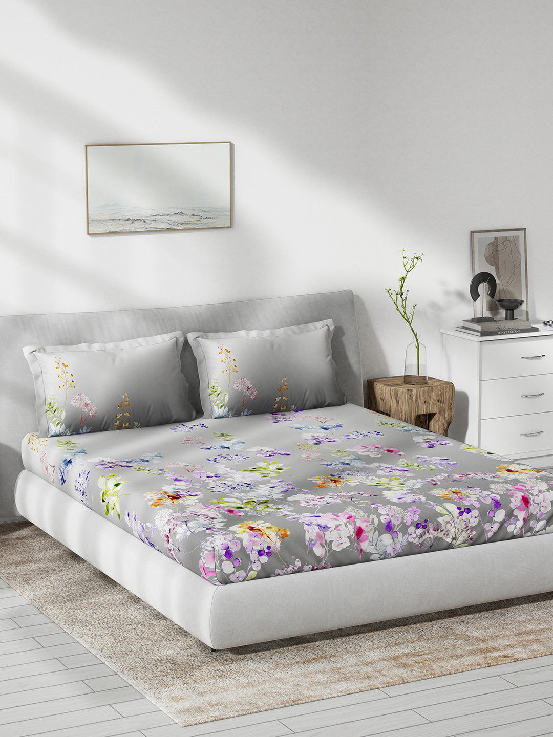 

DDecor Grey & Purple Floral Cotton 140 TC Queen Bedsheet With 2 Pillow Covers