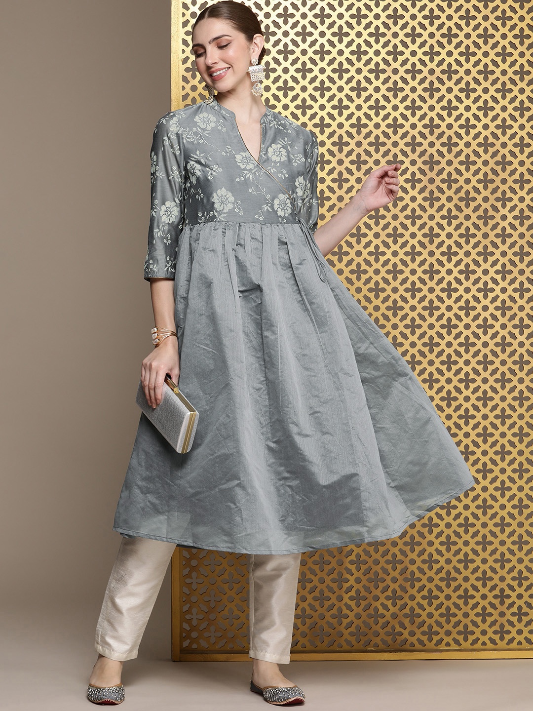 

House of Pataudi Floral Printed A-Line Angrakha Jashn Kurta, Grey