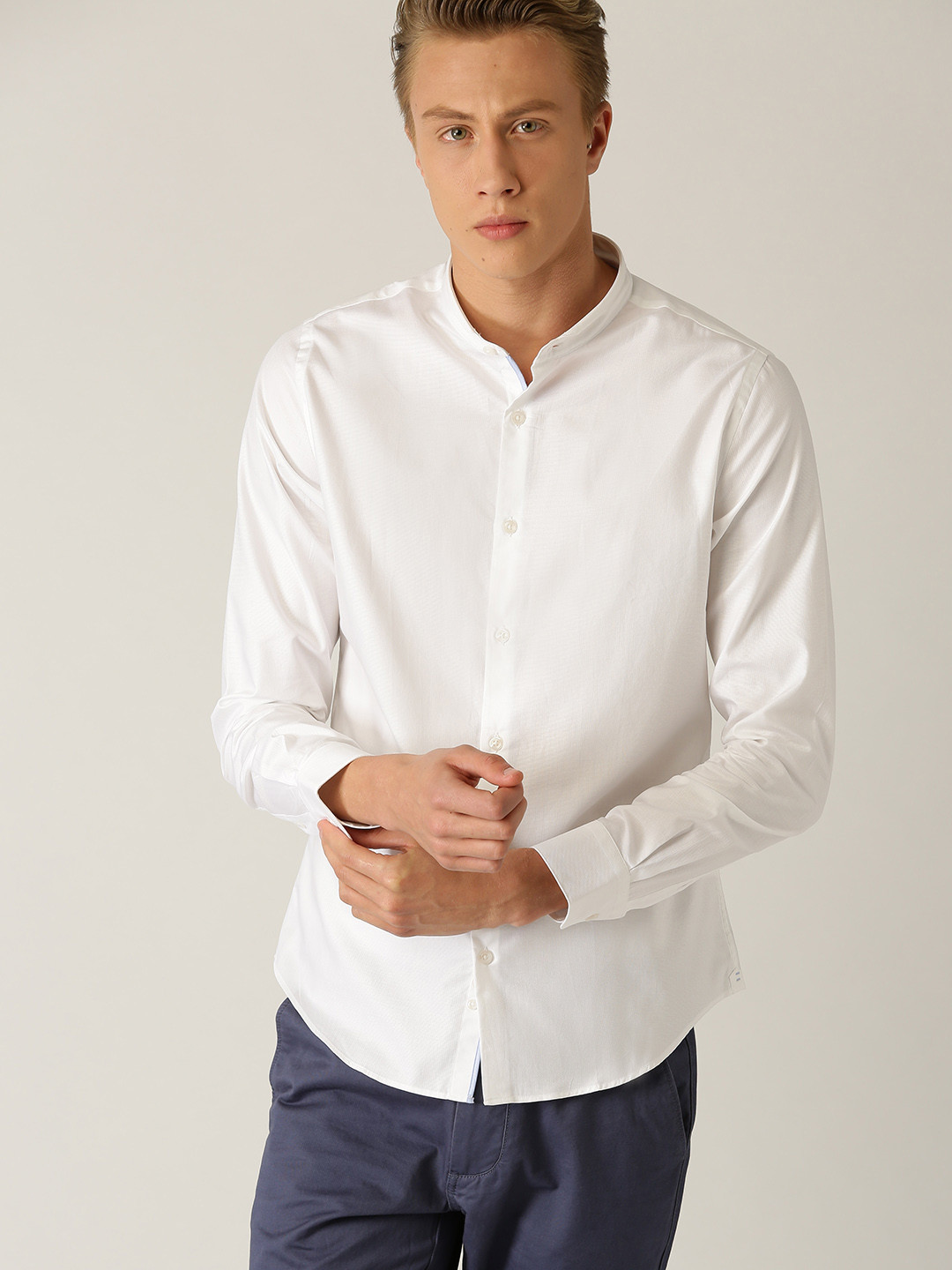 

United Colors of Benetton Men White Slim Fit Solid Formal Shirt
