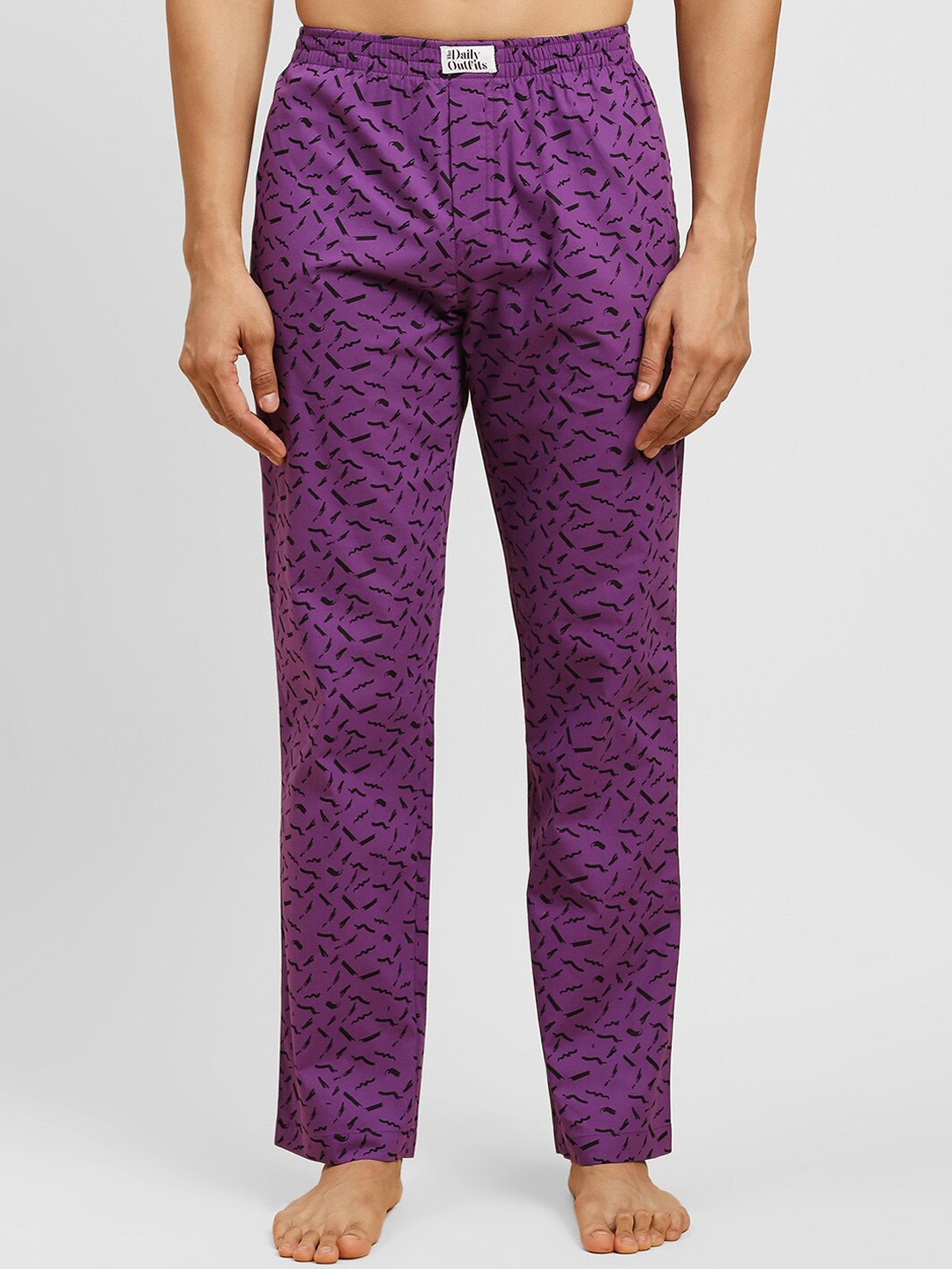 

THE DAILY OUTFITS Abstract Printed Cotton Lounge Pants, Purple