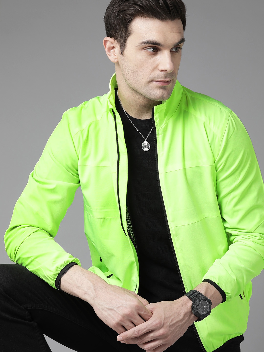 

Roadster Men Windcheater Sporty Jacket, Fluorescent green
