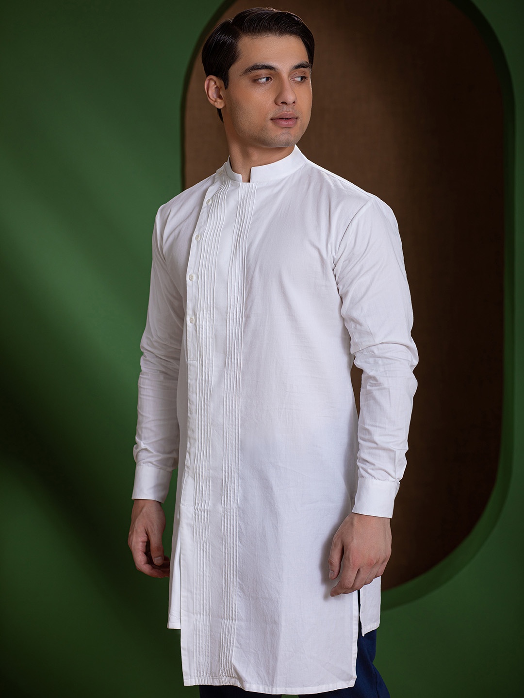 

Earthpiece Mandarin Collar Asymmetric Pintuck Straight Organic Cotton Kurta, White
