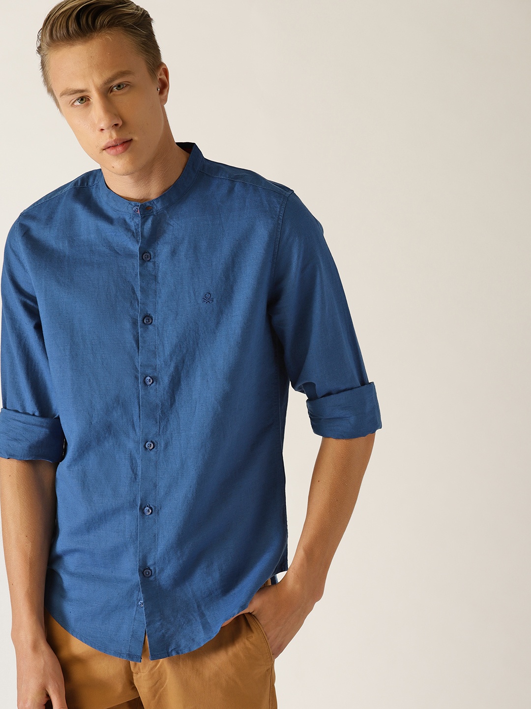 

United Colors of Benetton Men Blue Slim Fit Solid Casual Shirt