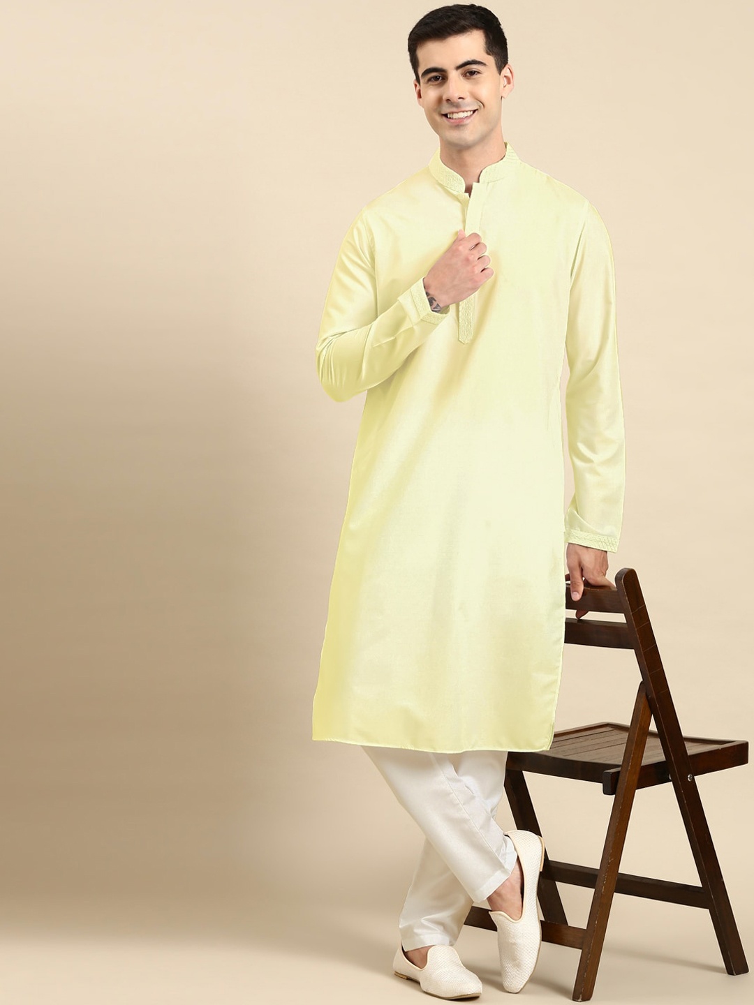 

TheEthnic.Co Regular Pure Cotton Kurta With Pyjamas, Yellow