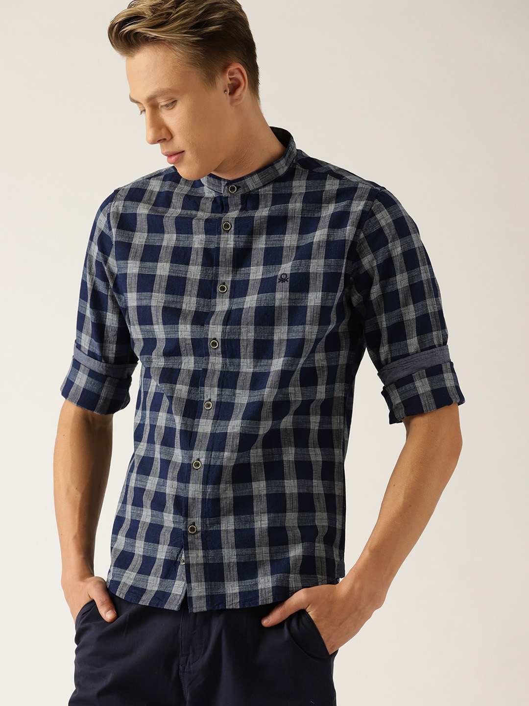 

United Colors of Benetton Men Blue & White Slim Fit Checked Casual Shirt