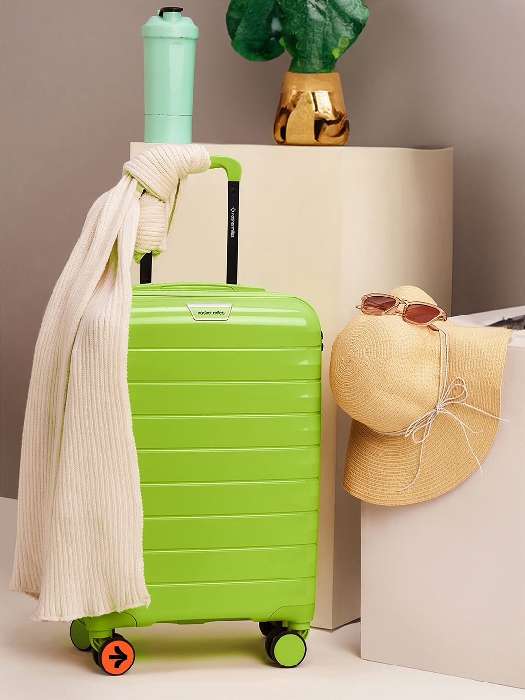 

Nasher Miles Vienna Polypropylene Cabin Green Trolley Bag - 20 Inch (55 cm)