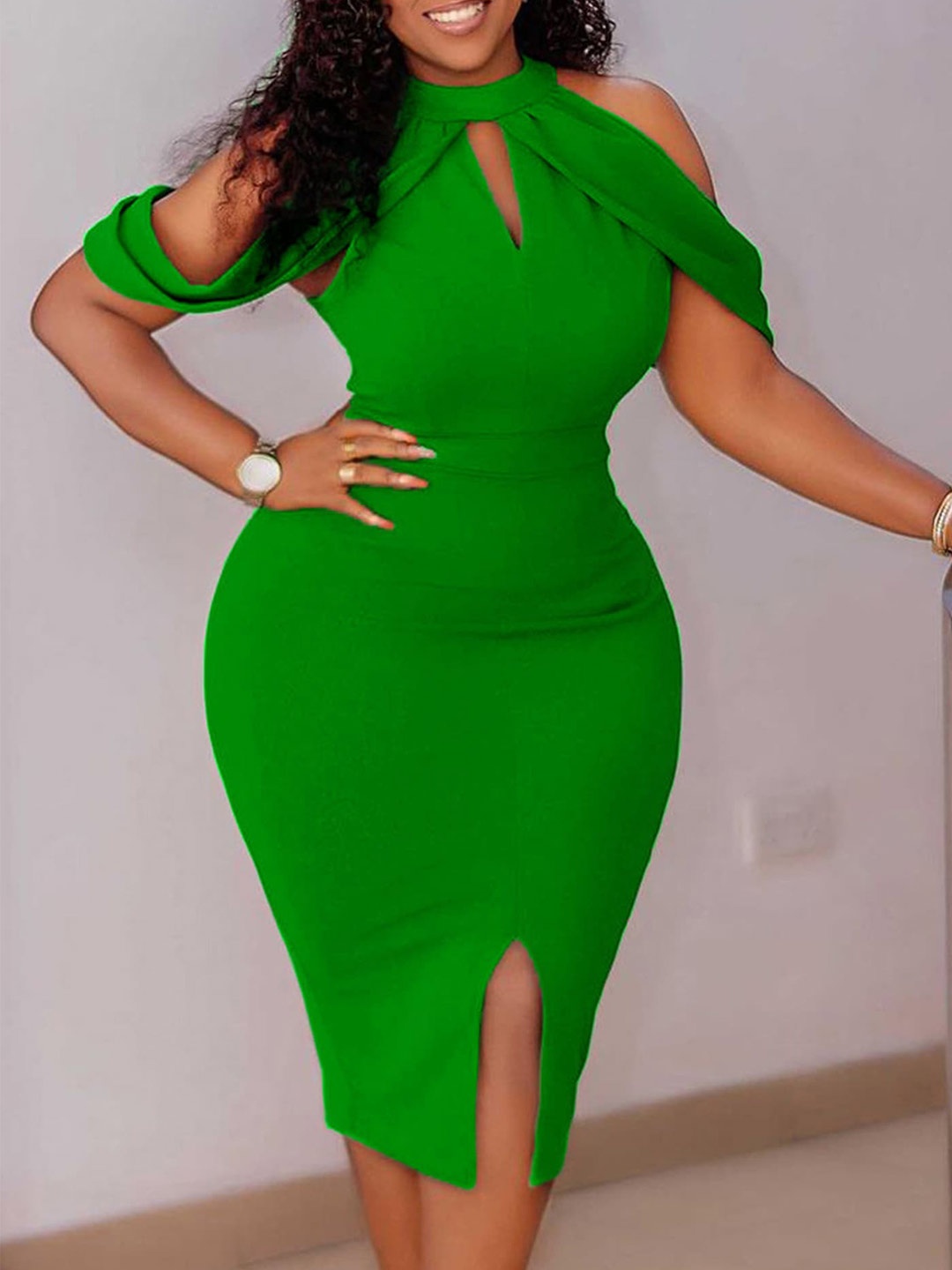 

LULU & SKY Cold-Shoulder Sleeves Round Neck Bodycon Dress, Green