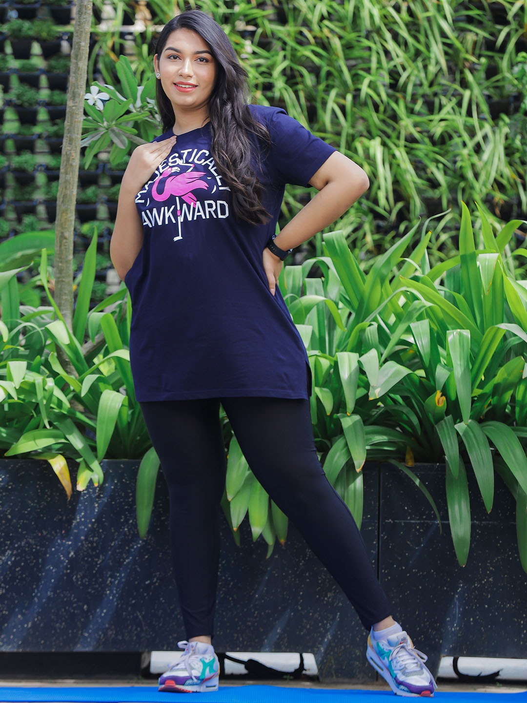 9shines Label Typography Print Pure Cotton Longline Lounge T-shirt, Navy blue