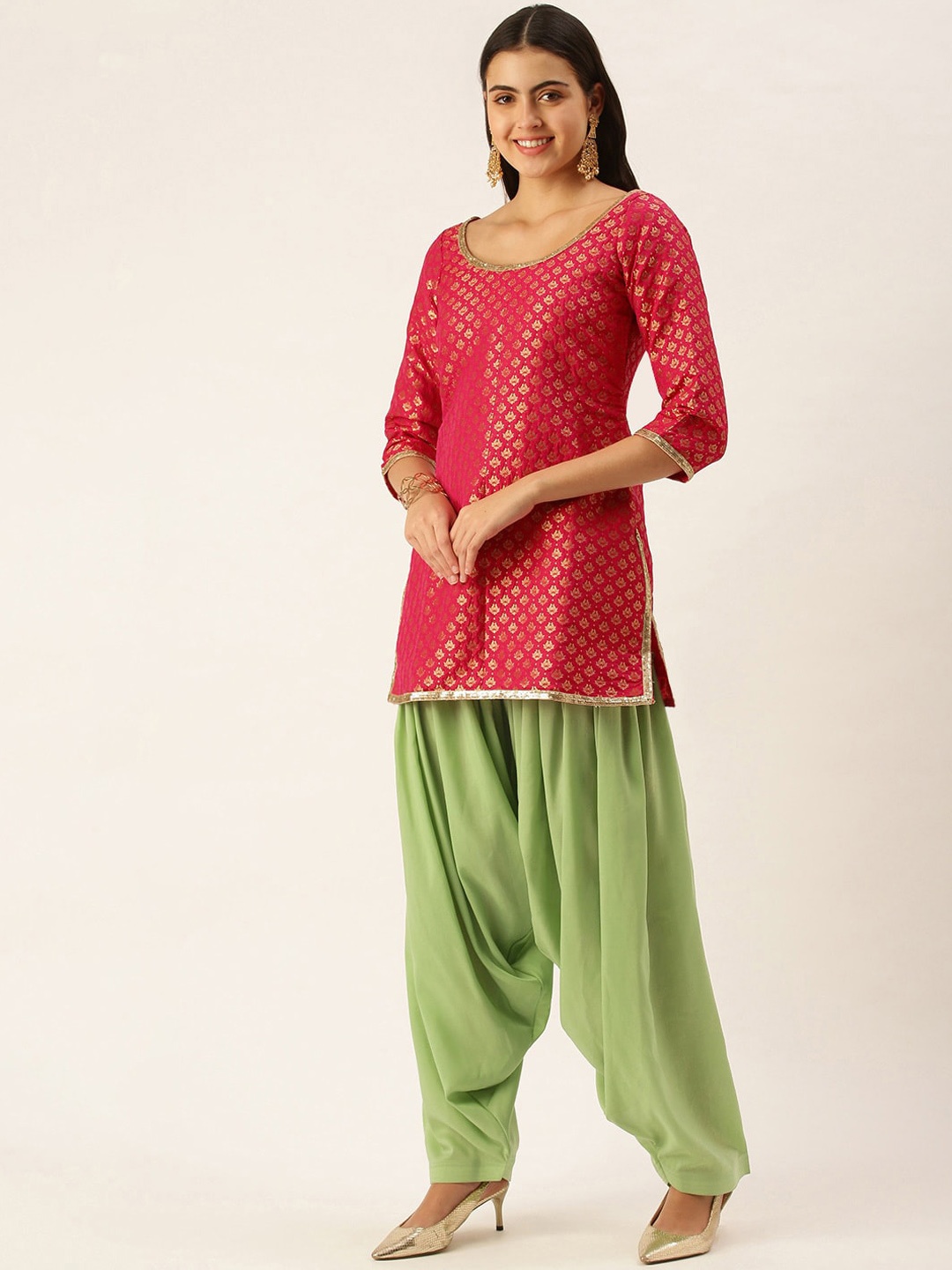 

Ethnovog Ethnic Motifs Woven Design Sequinned Detail Straight Kurti, Pink