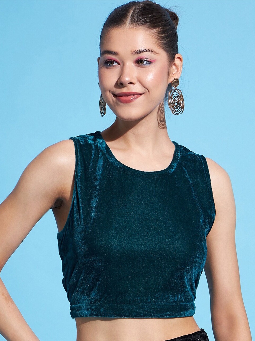 

DressBerry Green Velvet Styled Back Crop Top