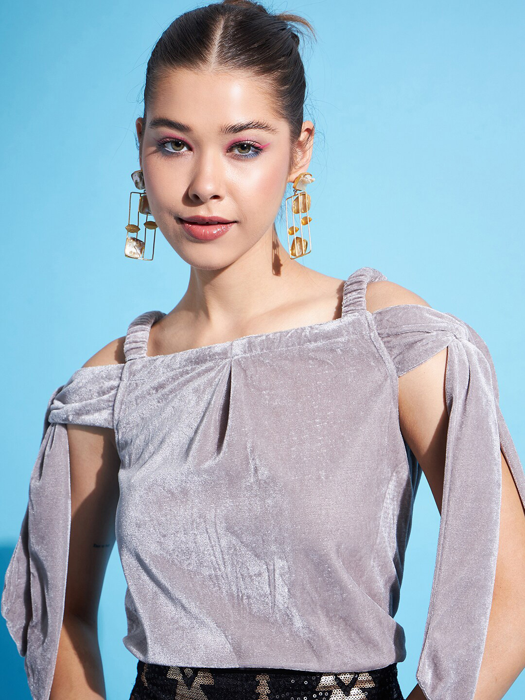 

DressBerry Grey Cold-Shoulder Tie-Ups Velvet Regular Top