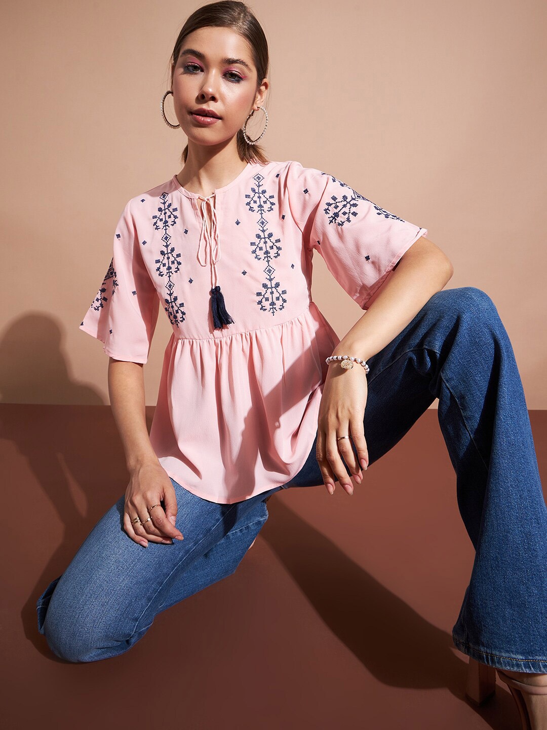 DressBerry Pink Floral Printed Tie-Up Neck Crepe Empire Top