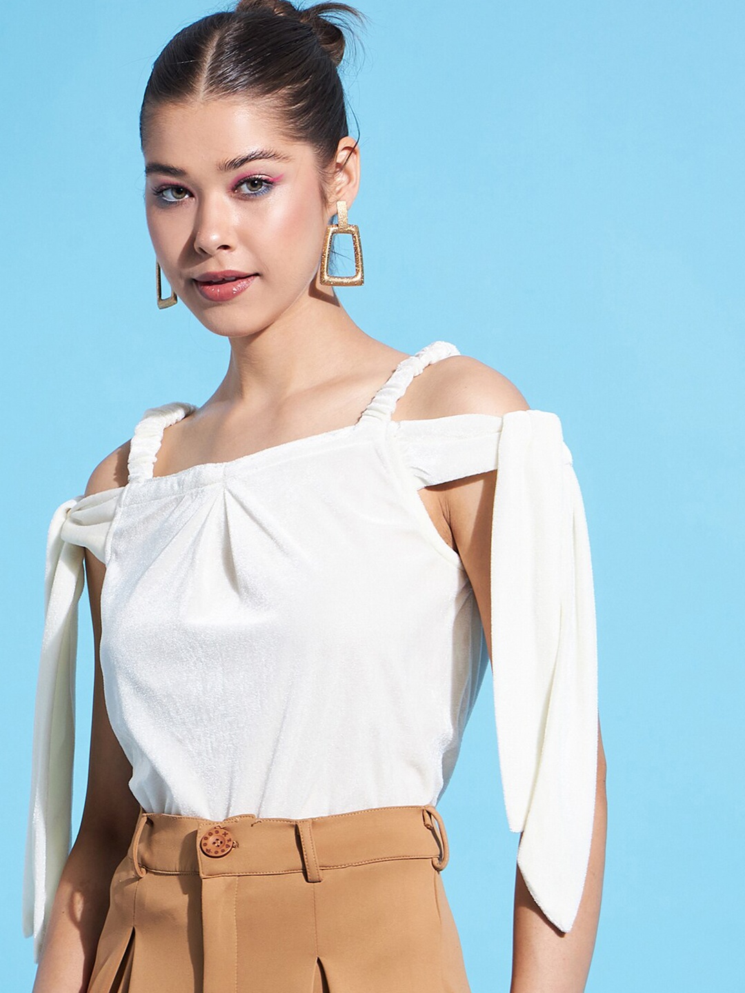 

DressBerry White Off-Shoulder Velvet Top