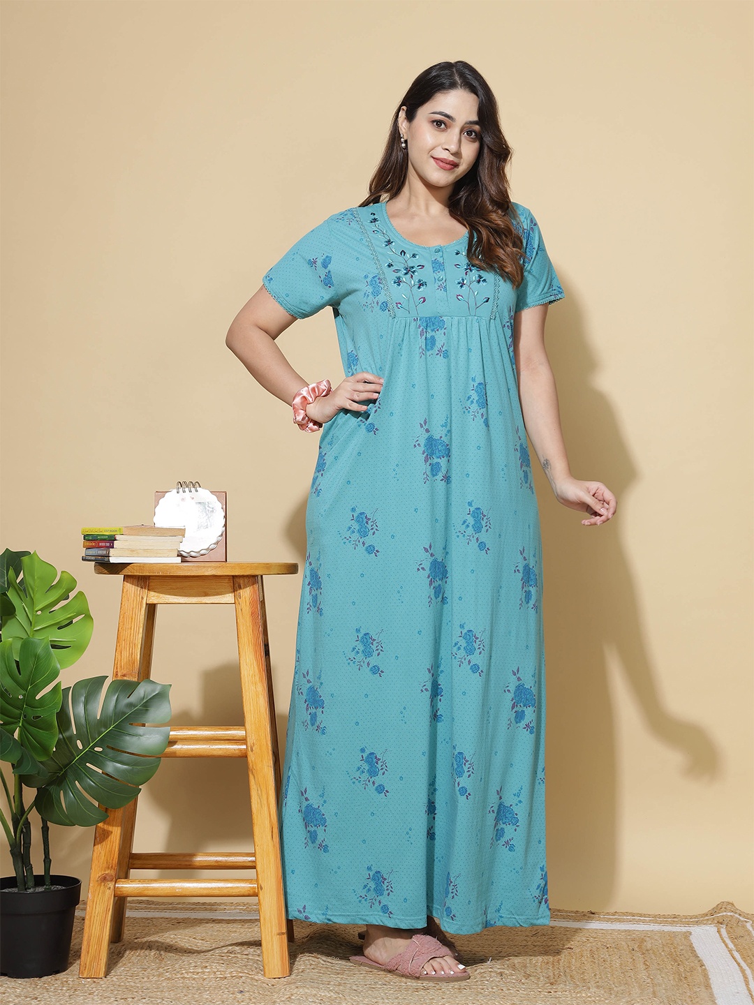 

9shines Label Floral Printed Round Neck Maxi Nightdress, Blue