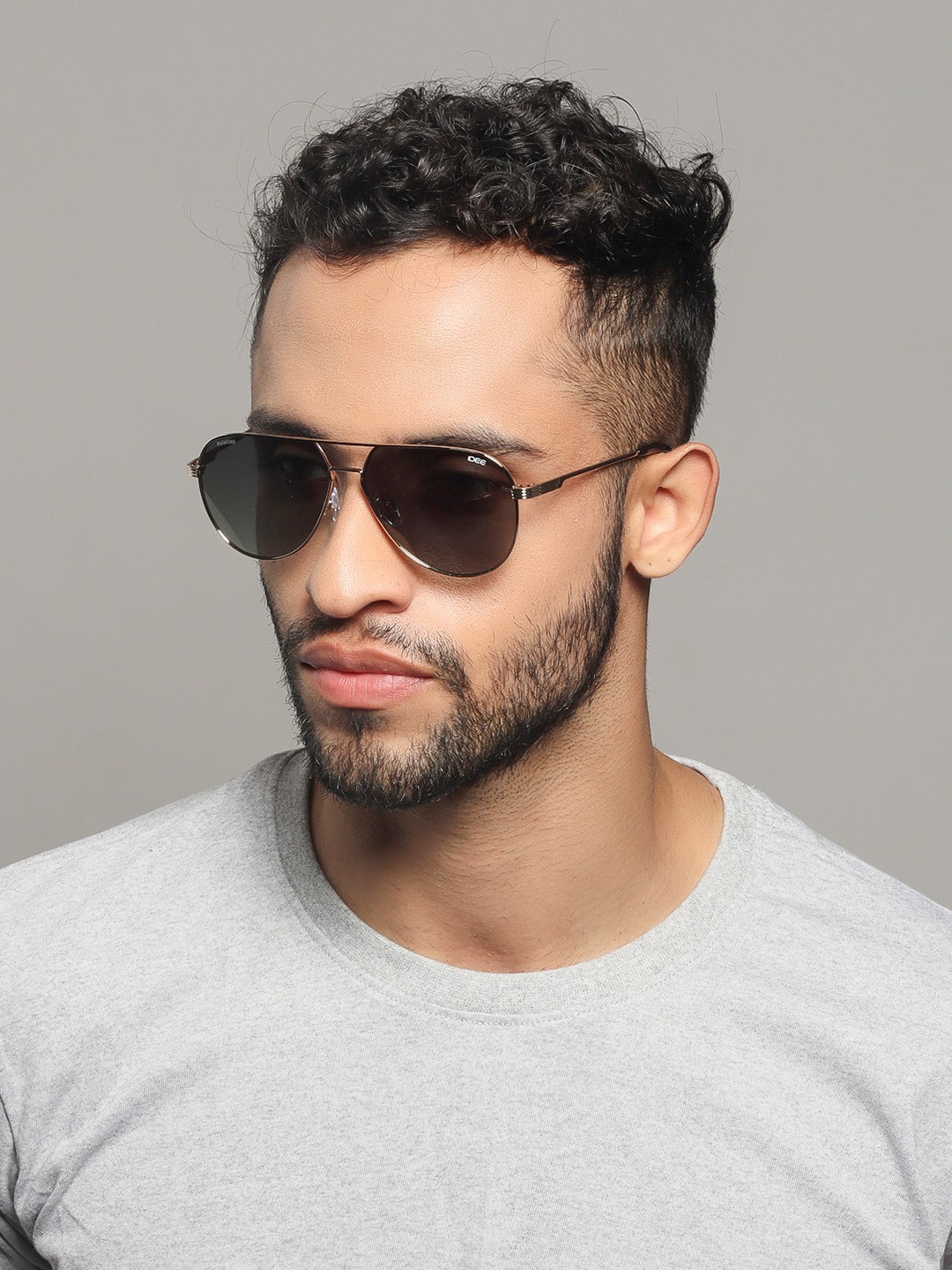 

IDEE Men Green Lens & Gold-Toned Aviator Sunglasses with UV Protected Lens, Grey