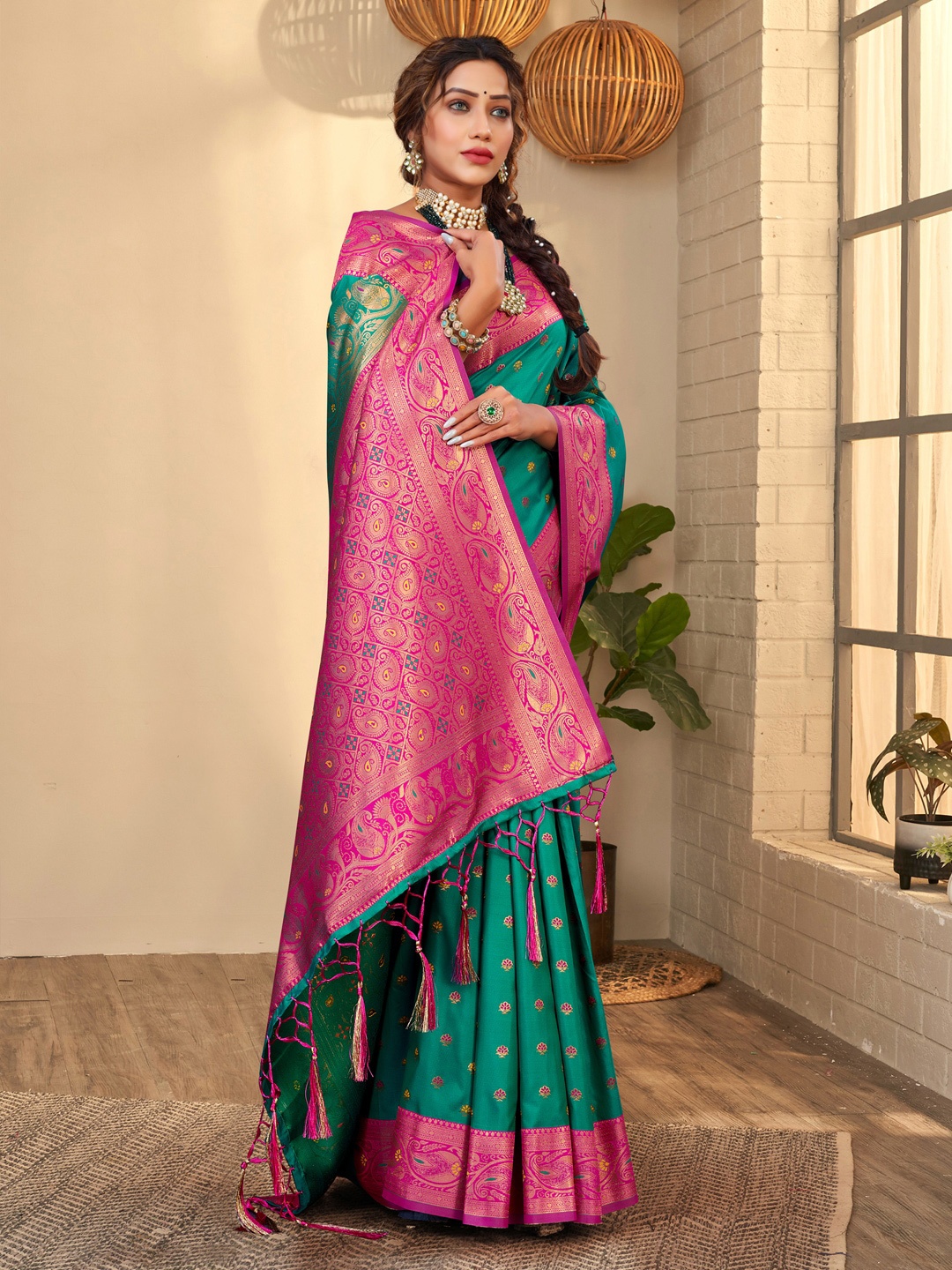 

Mitera Ethnic Motifs Woven Design Zari Detail Banarasi Saree, Sea green