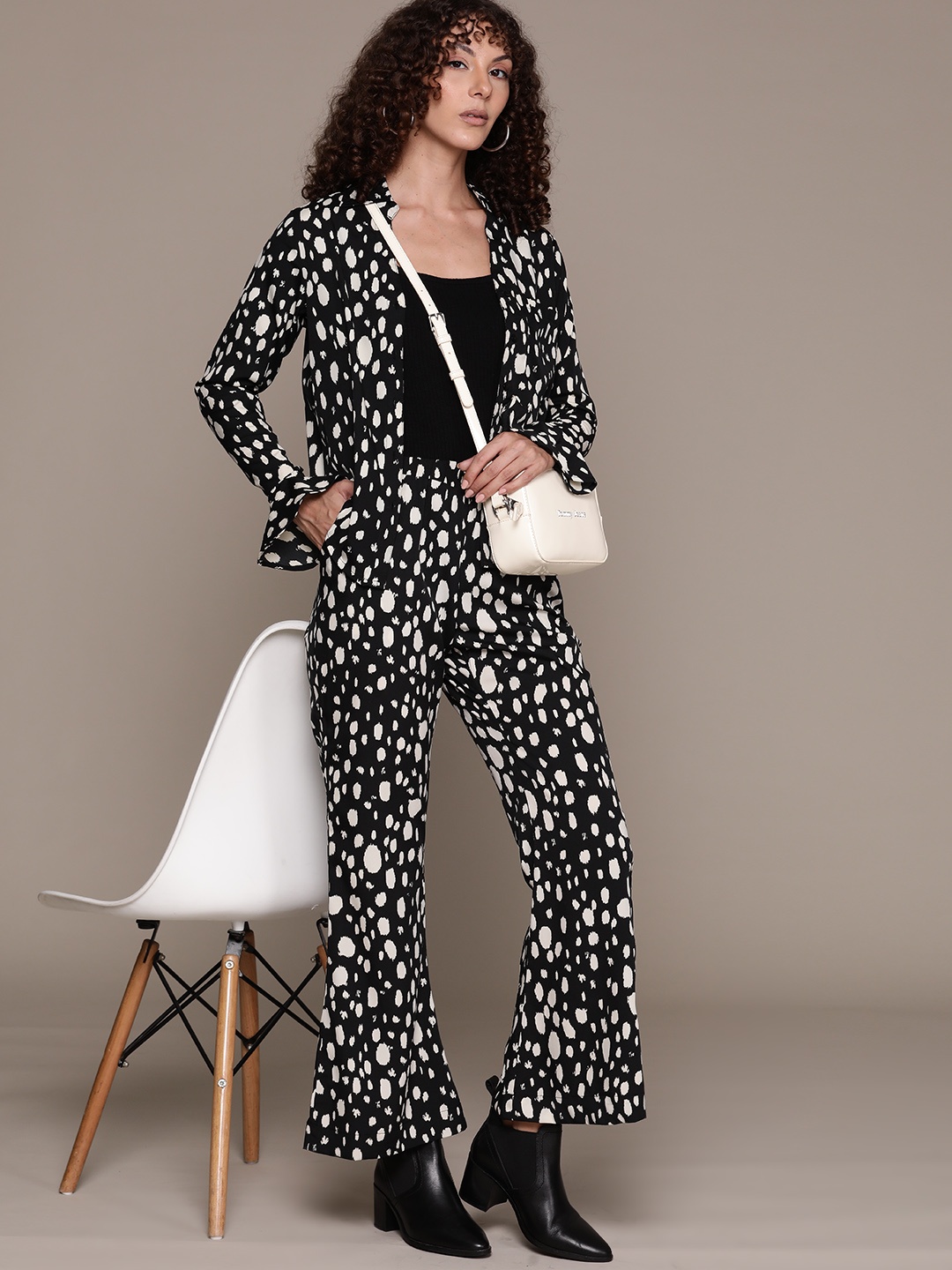 

The Roadster Lifestyle Co. Abstract Print Co-Ords, Black
