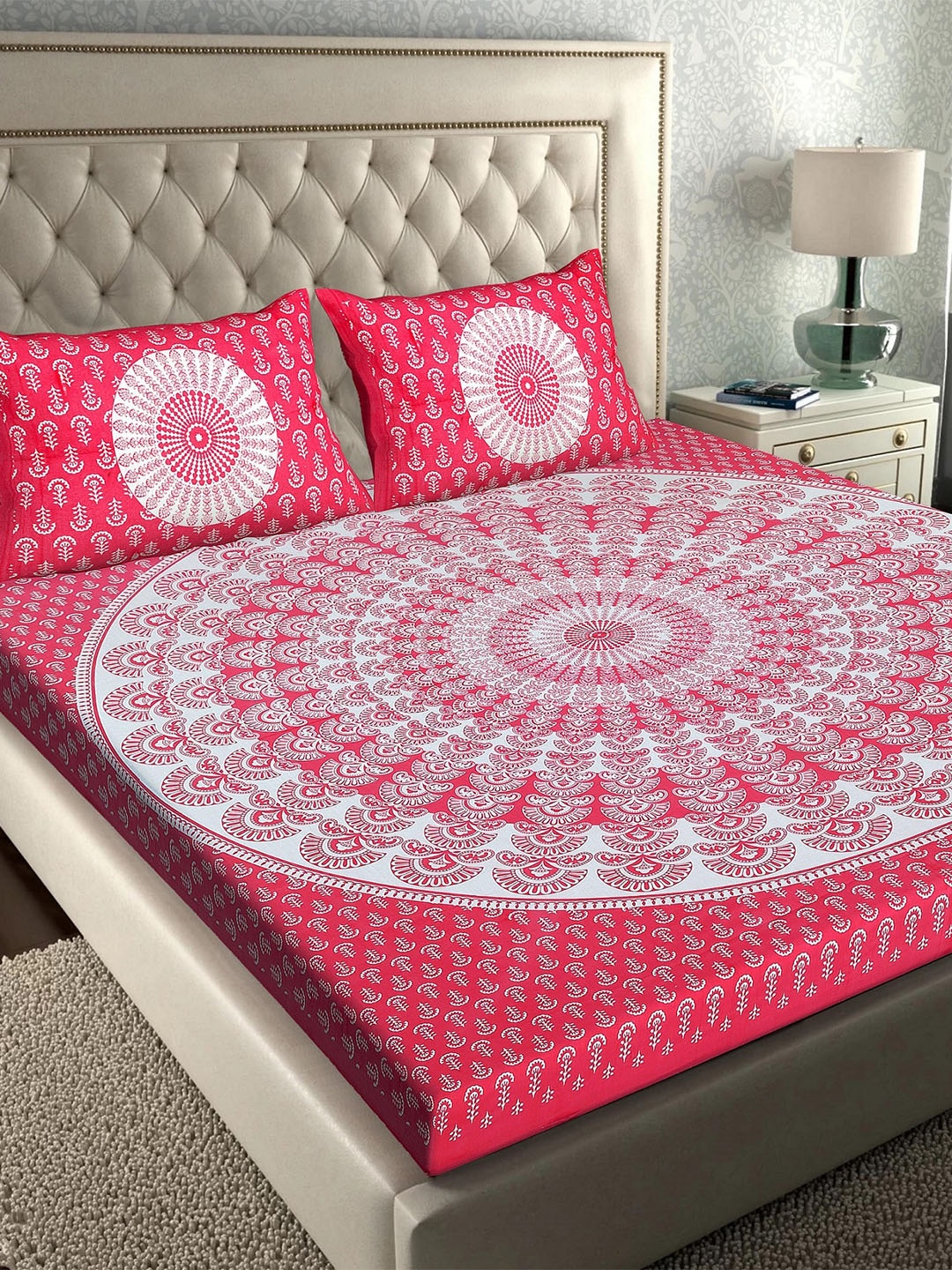 

Rajasthanikart Pink & White Ethnic Motif Cotton 110 TC Queen Bedsheet with 2 Pillow Covers