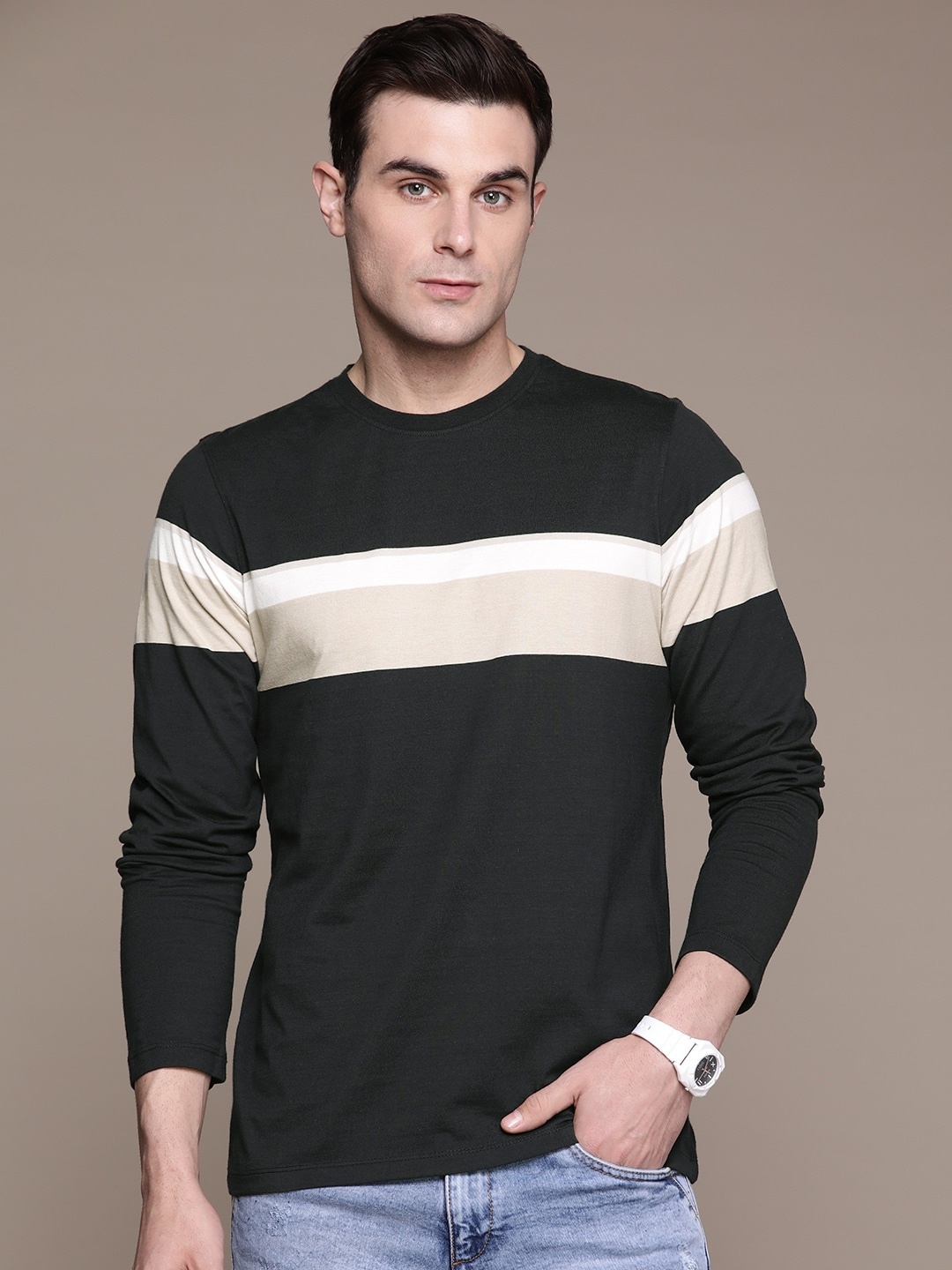 

The Roadster Lifestyle Co. Full Sleeves Striped T-shirt, Black