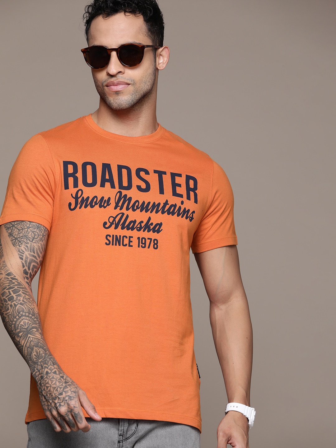 

The Roadster Lifestyle Co. Brand Logo Printed Pure Cotton T-shirt, Rust