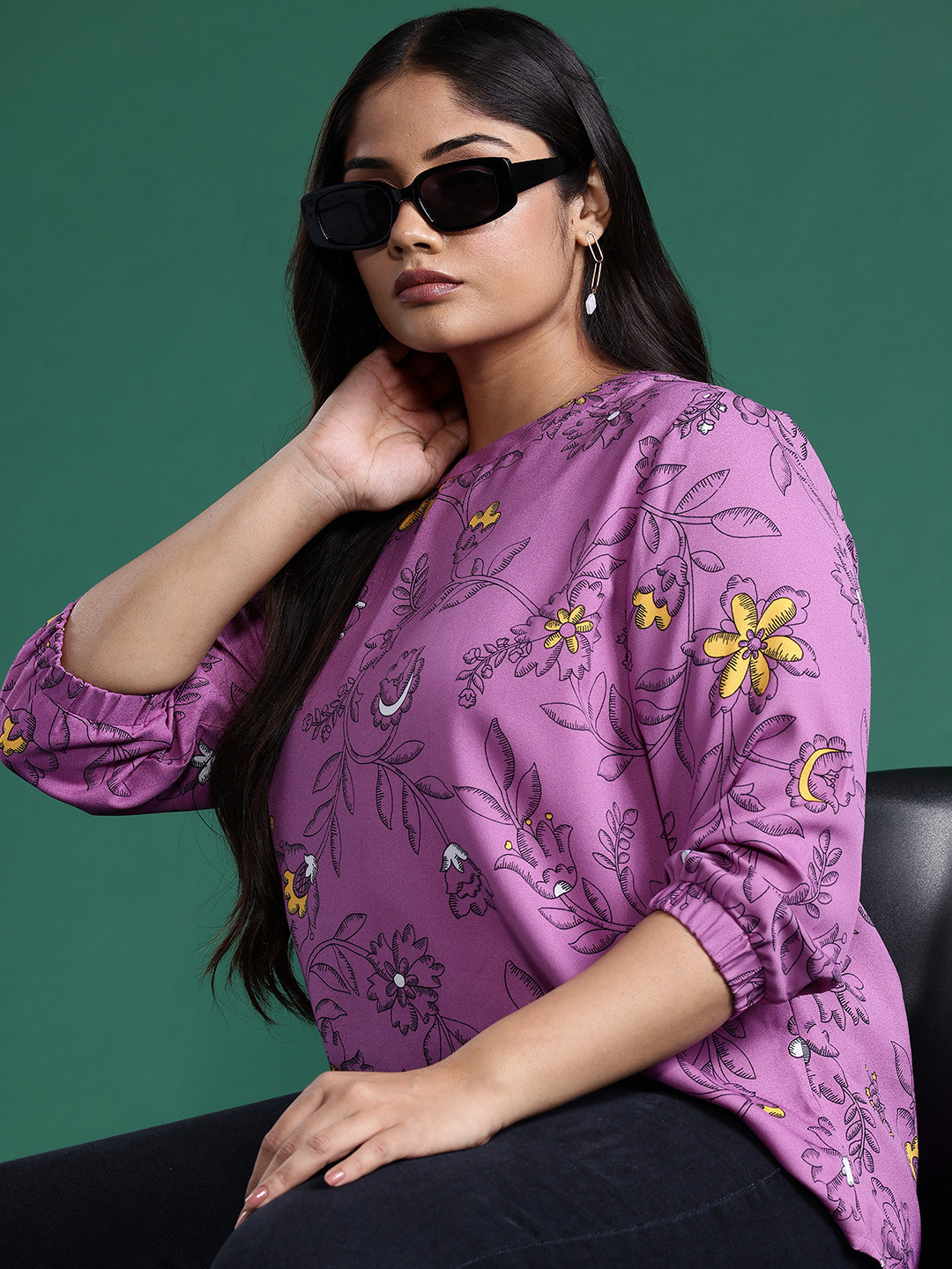 

DressBerry Curve Plus Size Floral Printed Puff Sleeves Top, Purple