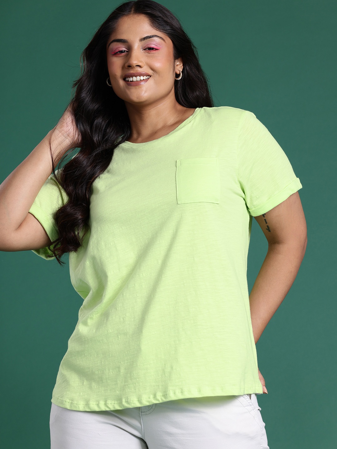 

DressBerry Curve Women Plus Size Pure Cotton Pockets T-shirt, Green