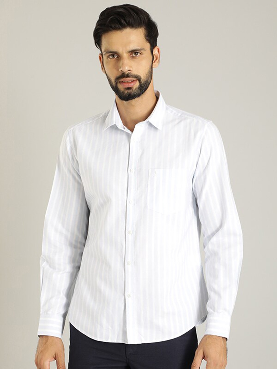 

Indian Terrain Classic Vertical Stripes Pure Cotton Casual Shirt, Blue