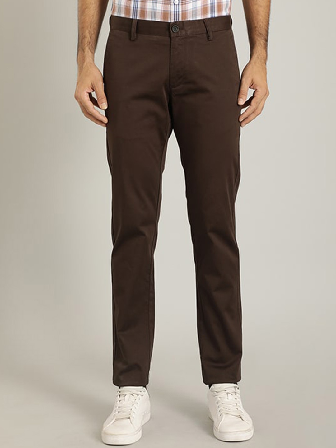 

Indian Terrain Men Brooklyn Mid Rise Plain Slim Fit Trousers, Brown
