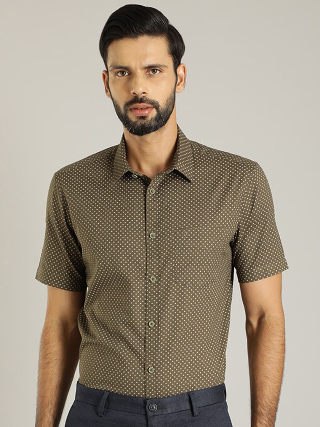 

Indian Terrain Men Classic Micro Ditsy Printed Cotton Casual Shirt, Green