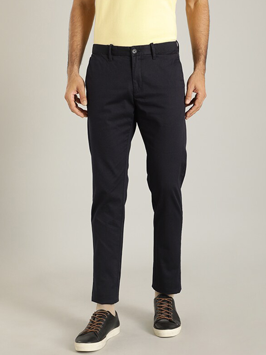 

Indian Terrain Men Brooklyn Mid-Rise Slim Fit Chinos, Navy blue