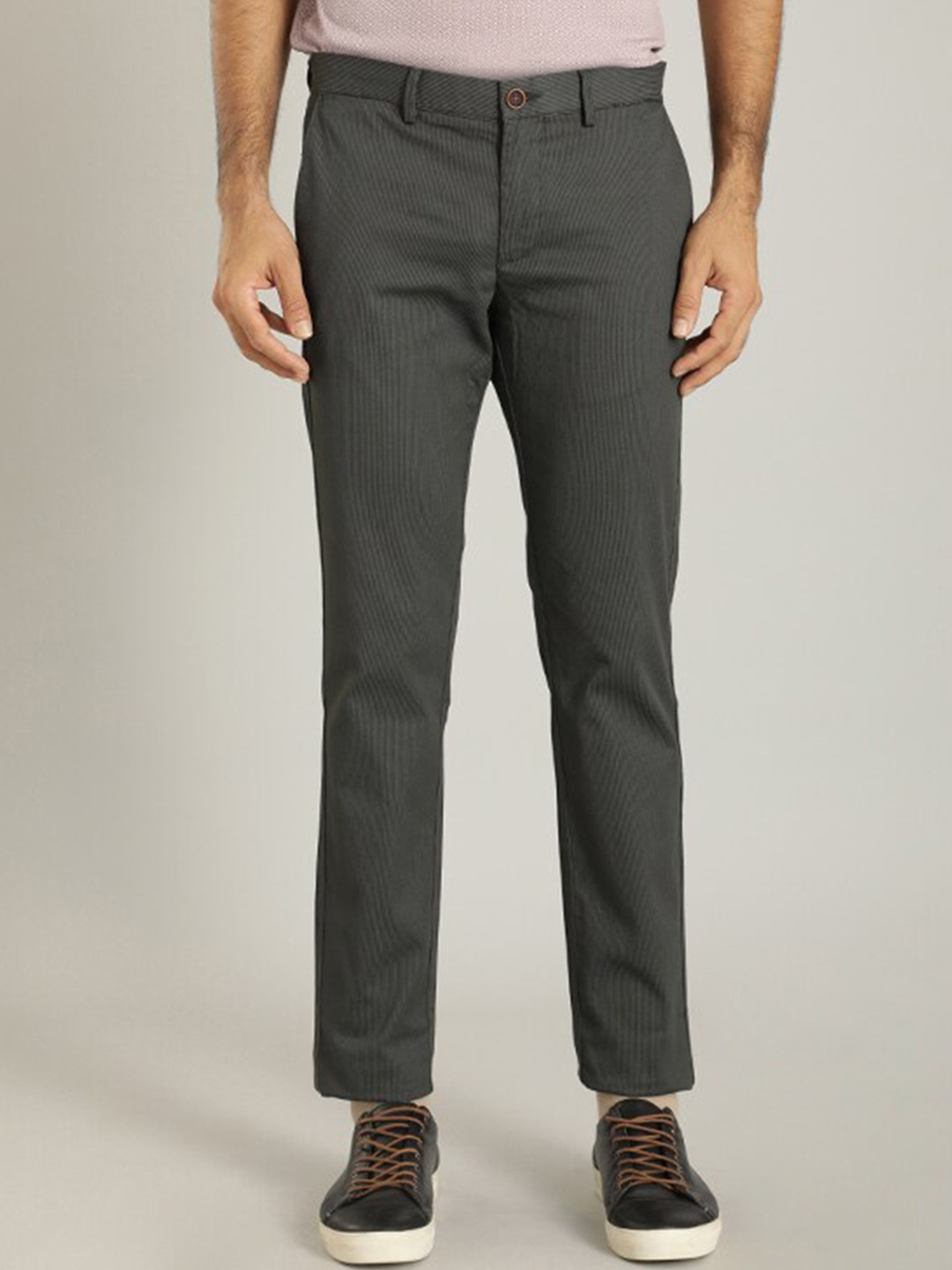 

Indian Terrain Men Brooklyn Slim Fit Mid Rise Trousers, Green