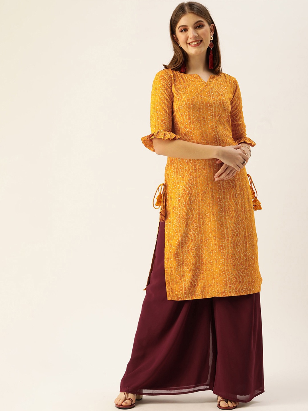 

Ethnovog Bandhani Printed Sequinned Detailed Straight Kurta, Yellow