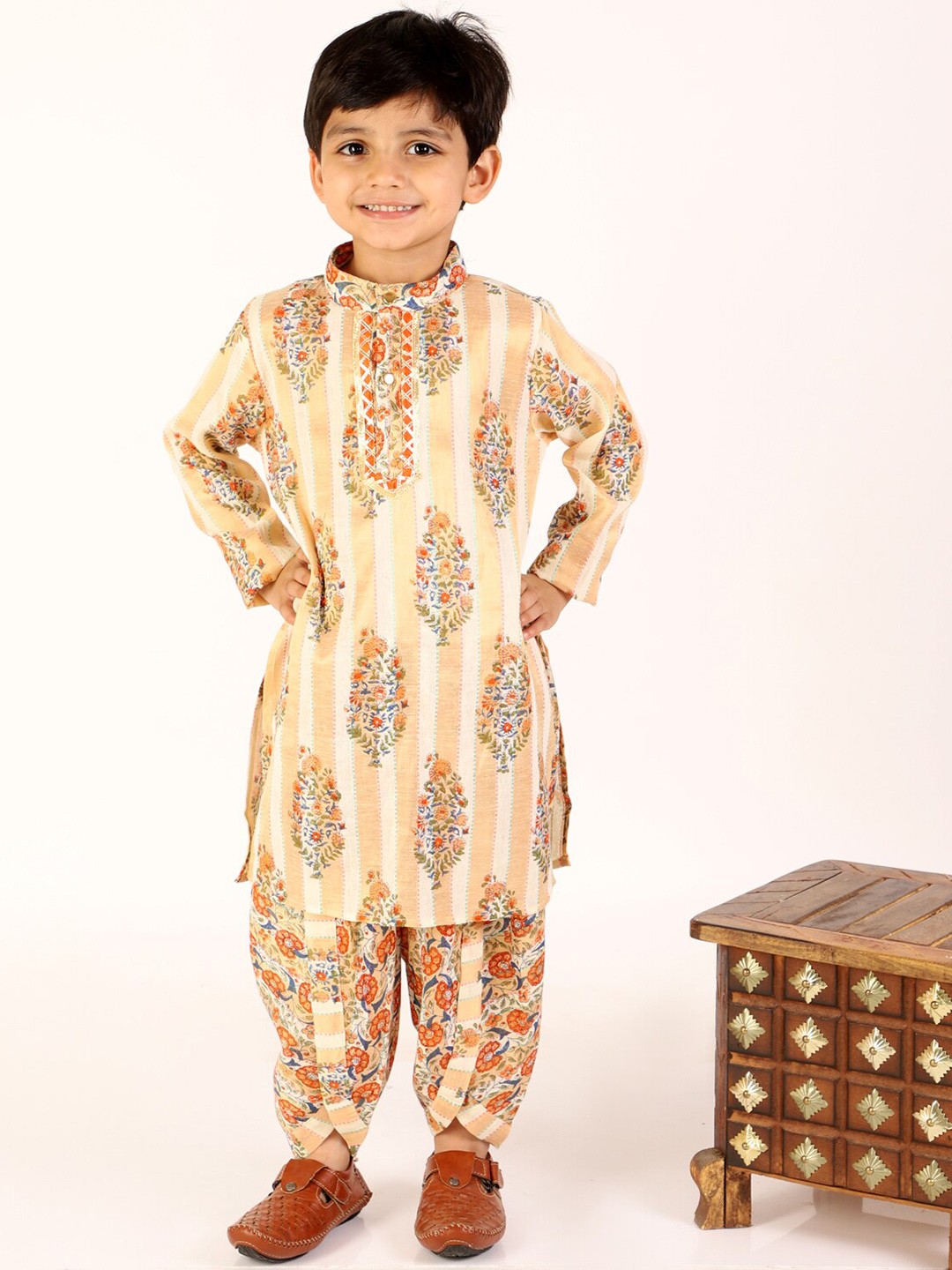 

M'andy Boys Ethnic Motif Printed band Collar Regular Kurta with Dhoti Pants, Beige