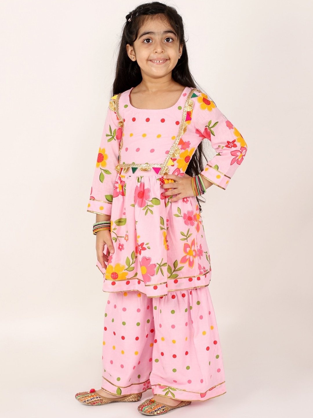 

M'andy Girls Floral Printed Regular Pure Cotton Kurta with Sharara, Pink