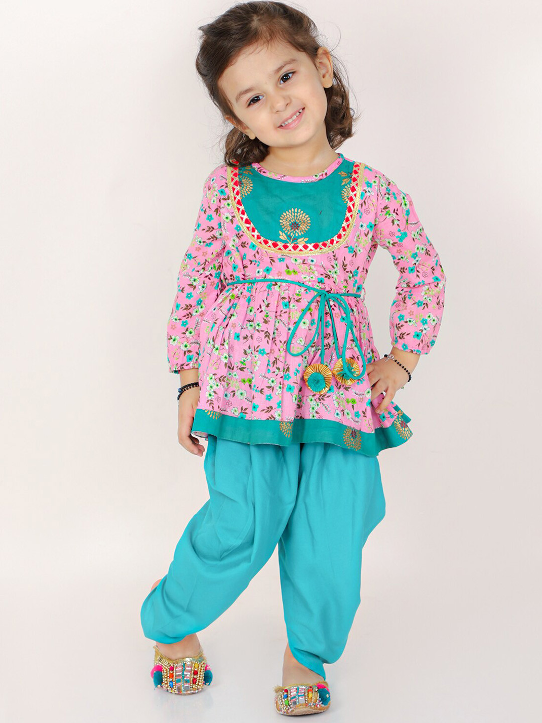 

M'andy Girls Floral Printed Regular Pure Cotton Kurta with Dhoti Pants, Pink