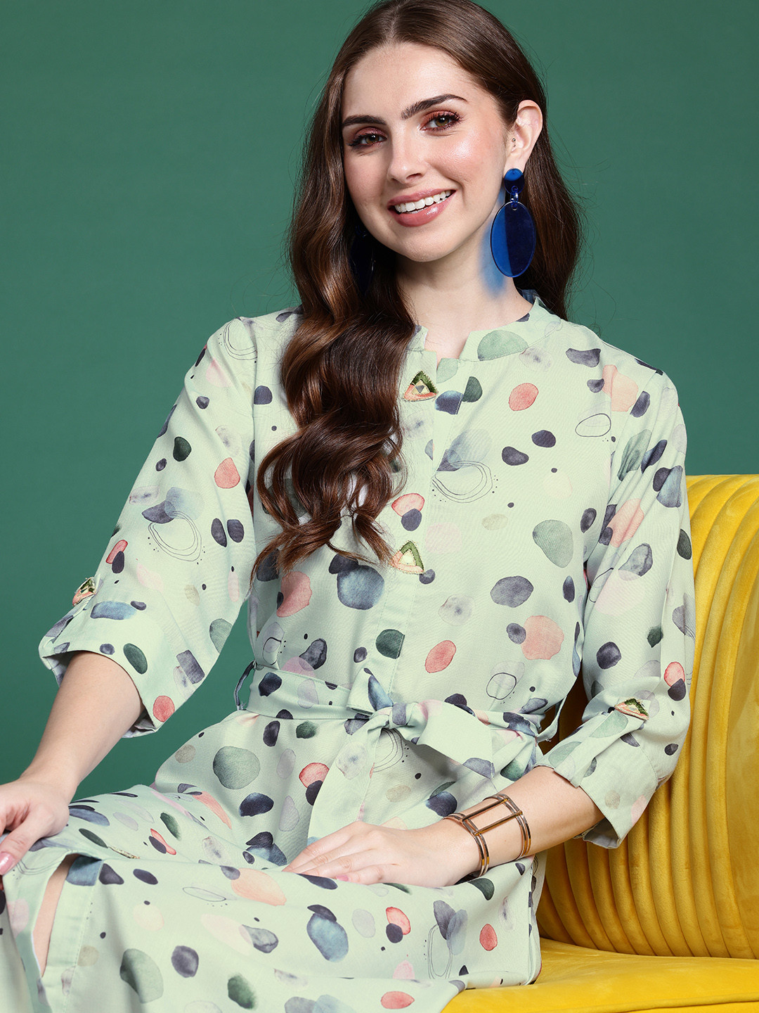 

Sangria Geometric Print Mandarin Collar A-Line Midi Dress With Belt, Green