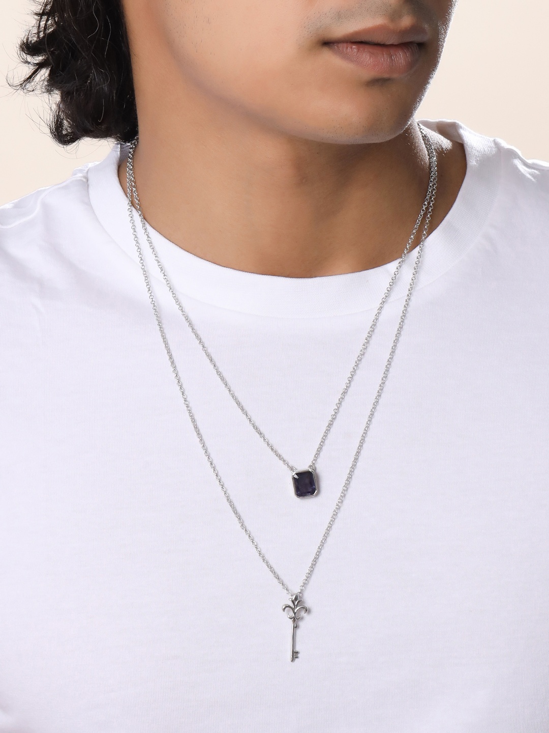 

Kicky And Perky Men Sterling Silver Pendant With Chain