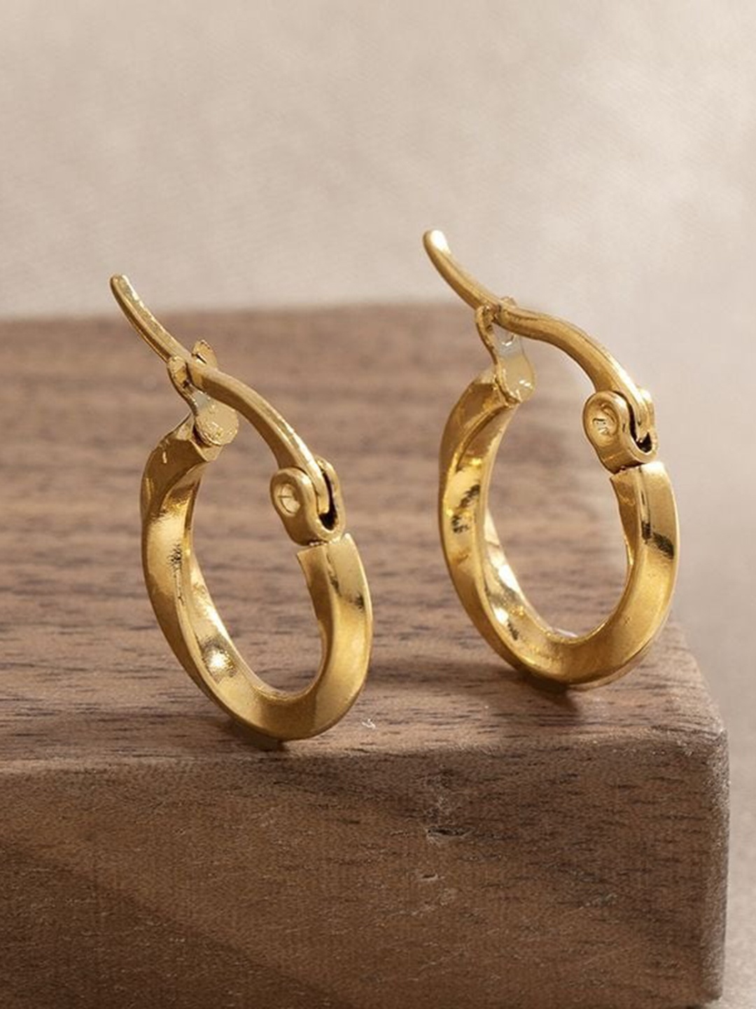 MYKI Gold-Plated Contemporary Hoop Earrings